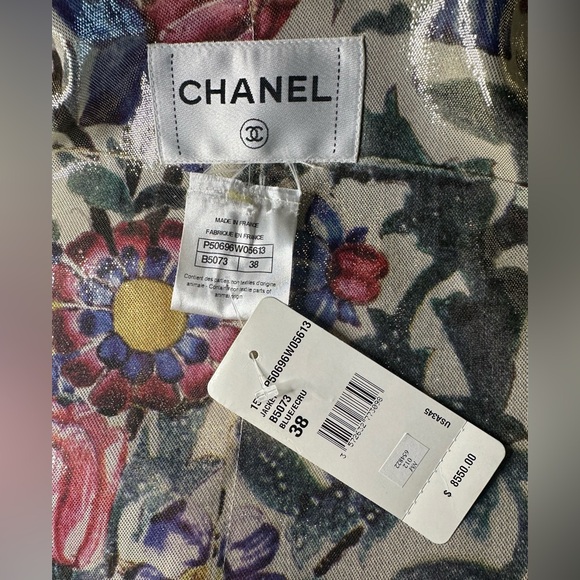 Chanel Paris to Dubai Lambskin Leather Jacket sz 38 w/ tags - Picture 8 of 12